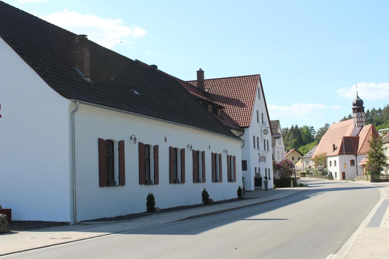 Hotel & Landgasthof Forsthof Kastl  エクステリア 写真
